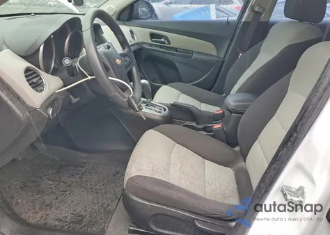 2016 Chevrolet Cruze Limited Ls z USA, uszkodzony, nr VIN 1G1PC5SGXG7172379